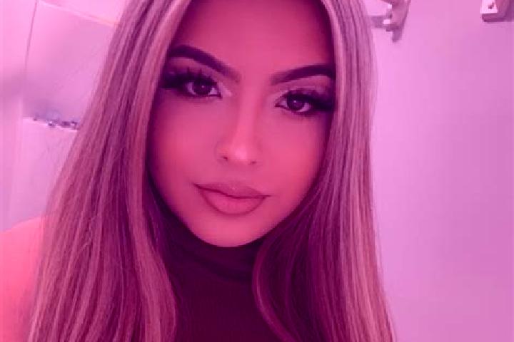 Hannah, 24, a blonde dark-eyed latina companion based in Idrizovo. Offering Erotic Massage, Deep French Kissing, Prostate Massage, Overnight, Duos. Available...