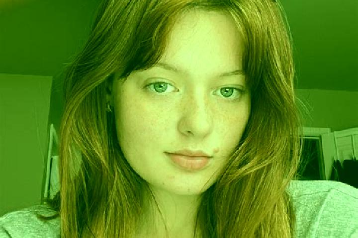 Hannah, 25, a auburn amber-eyed mixed companion based in Aakkula. Offering CIM, 69, Duos. Available for incall and outcall, day and evening dates.