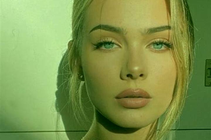 Hannah, 25, a blonde amber-eyed european companion based in Selat Panjang. Offering 69, A-Level, Tantra, Roleplay, Girlfriend Experience. Available for incal...
