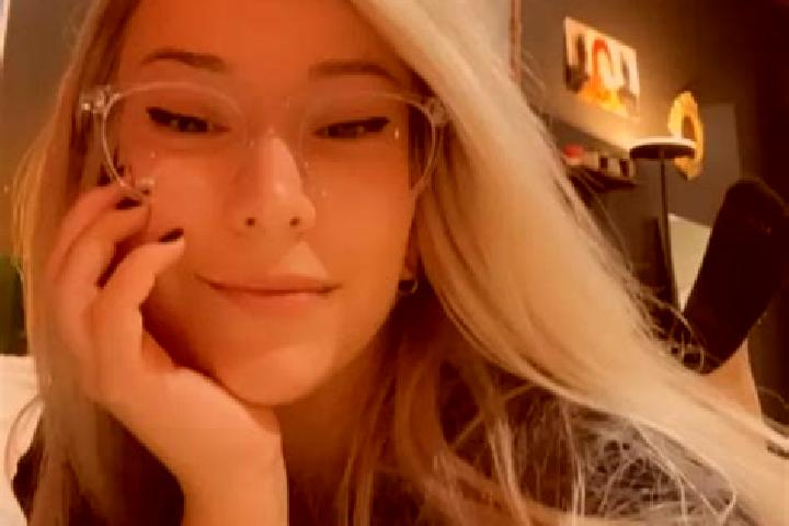 Hannah, 26, a blonde grey-eyed mediterranean companion based in Lake Wissota. Offering Dinner Date, Striptease, CIM. Available for incall and outcall, overni...