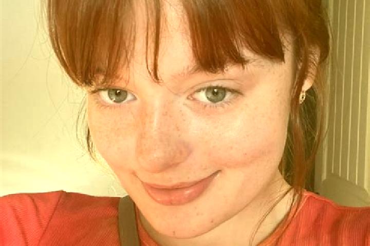 Hannah, 26, a red green-eyed indian companion based in Bol shaya Izhora. Offering Roleplay, GFE, Party Girl. Available for incall and outcall, overnight book...
