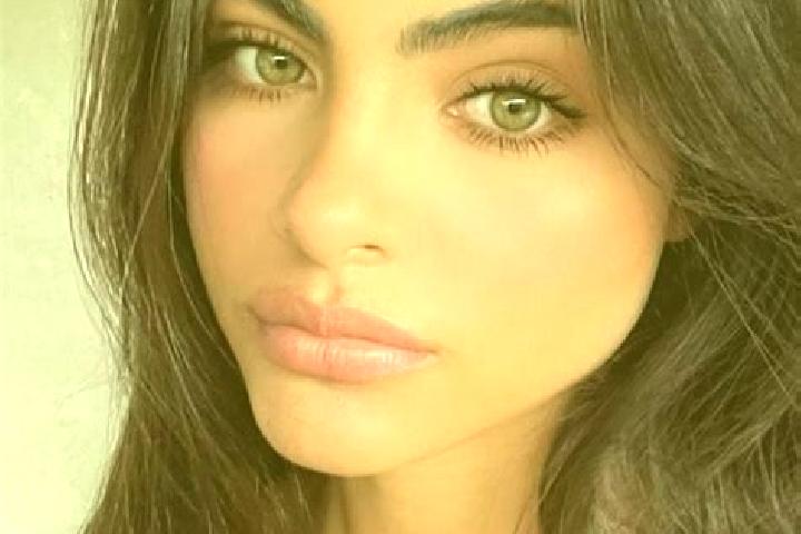 Hannah, 27, a dark blonde green-eyed indian companion based in Challain-la-Potherie. Offering Deep French Kissing, Overnight, Couples. Available for incall a...