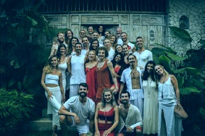 Hannah, 27, a red dark-eyed caucasian companion based in Hekinan. Offering Couples, Tantra, Erotic Massage, Duos. Available for incall and outcall, day and e...