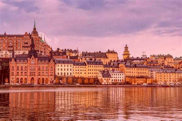 Hannah, 27 — Escort in Kummelnas, Sweden