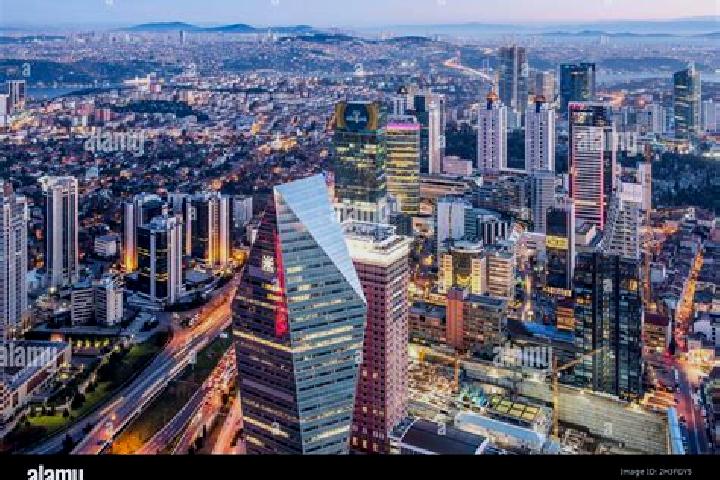 Hannah, 27 — Escort in Levent, Turkey