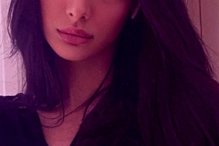 Hannah, 28, a black dark-eyed middle eastern companion based in Lucun. Offering OWO, Overnight, Party Girl. Available for incall and outcall, day and evening...