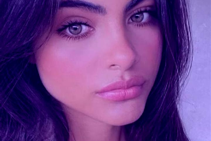 Hannah, 29, a dark blonde dark-eyed indian companion based in Rado. Offering Dinner Date, Tantra. Available for incall and outcall, day and evening dates.