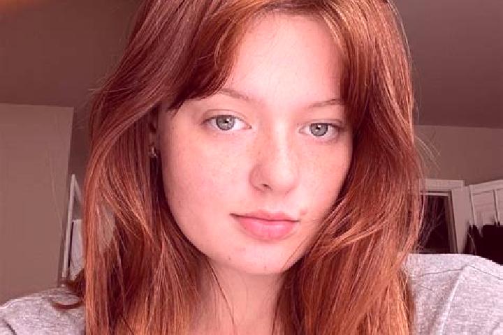 Hannah, 29, a red grey-eyed european companion based in Eunapolis. Offering Duos, A-Level, Deep French Kissing. Available for incall and outcall, overnight b...