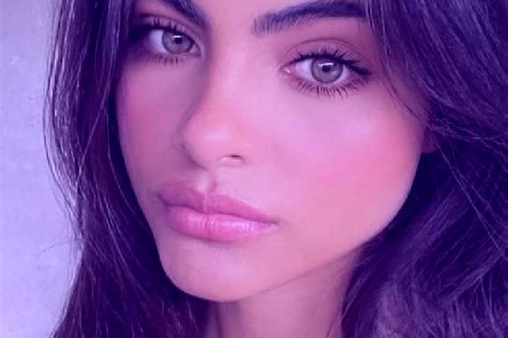 Hannah, 30, a chestnut hazel-eyed indian companion based in Smrzice. Offering Tantra, Massage, Overnight. Available for incall and outcall, day and evening d...