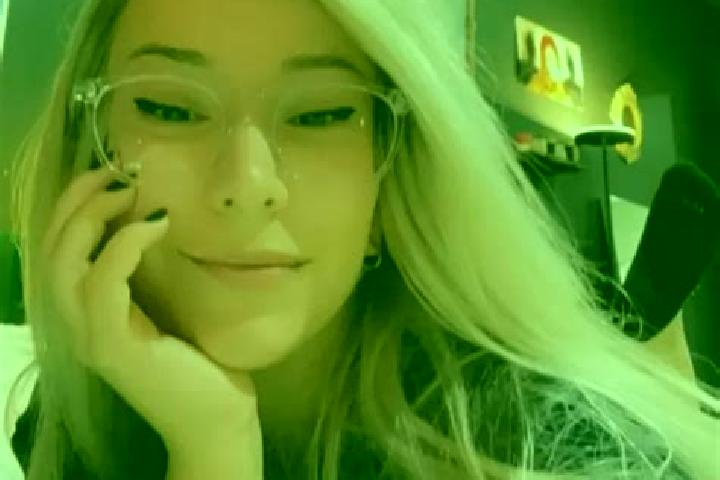 Hannah, 31, a blonde amber-eyed caucasian companion based in Fischamend-Markt. Offering CIM, A-Level, Tantra, 69. Available for incall and outcall, overnight...