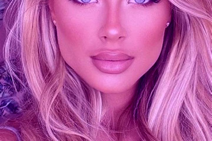 Hannah, 31, a blonde blue-eyed latina companion based in Kumakura. Offering Duos, Dinner Date. Available for incall and outcall, day and evening dates.
