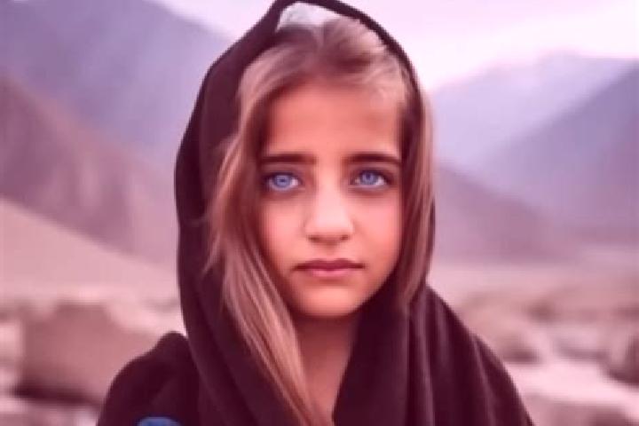 Hannah, 32, a blonde grey-eyed middle eastern companion based in Mozi. Offering 69, Overnight, Dinner Date, Domination, Deep French Kissing. Available for in...