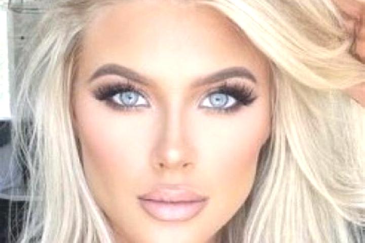 Hannah, 32, a platinum blonde grey-eyed caribbean companion based in Skyrattler. Offering Tantra, Couples, Erotic Massage, Overnight. Available for incall an...
