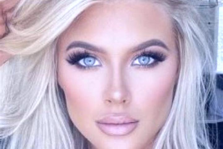 Hannah, 32, a platinum blonde grey-eyed mixed companion based in Town Hall Crescent. Offering A-Level, Deep French Kissing, Erotic Massage, Striptease. Avail...