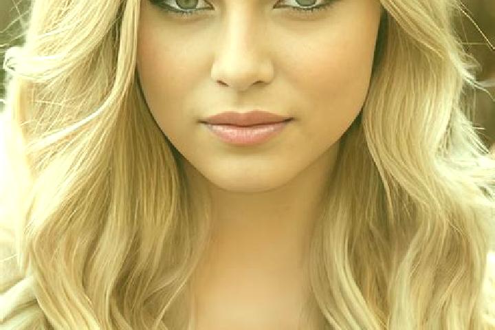Hannah, 33, a blonde dark-eyed caucasian companion based in De Glip. Offering Deep French Kissing, A-Level, Duos. Available for incall and outcall, overnight...