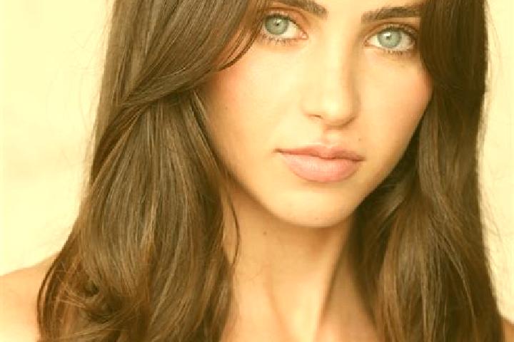 Hannah, 33, a chestnut dark-eyed latina companion based in Spekholzerheide. Offering Travel Companion, Prostate Massage, Duos, Roleplay. Available for incall...