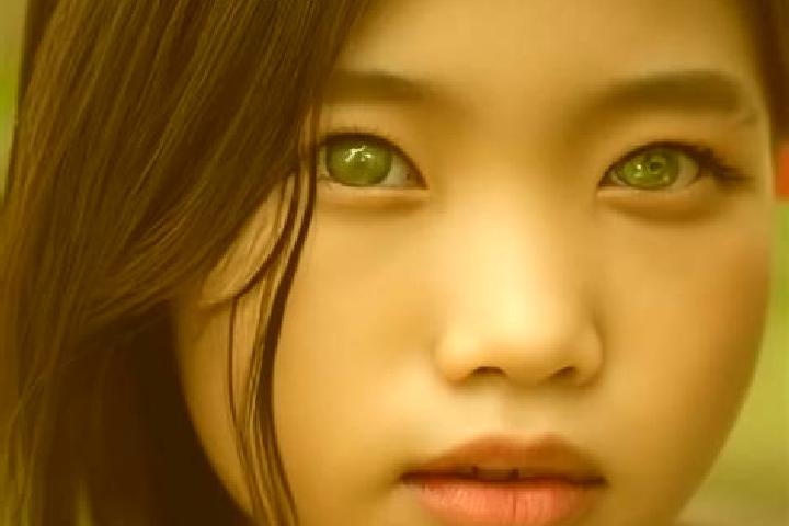 Hannah, 33, a red green-eyed asian companion based in Juxi. Offering CIM, 69, Dinner Date, Overnight. Available for incall and outcall, day and evening dates.