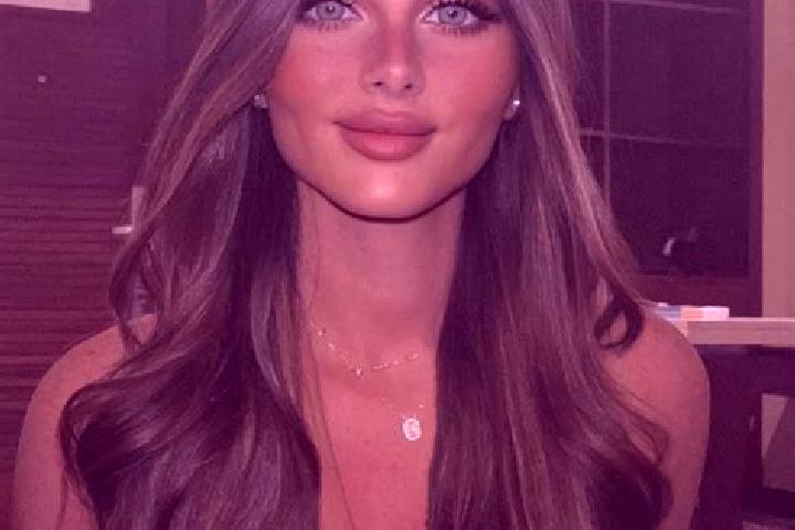 Hannah, 34, a brunette dark-eyed caribbean companion based in Gulf Stream. Offering Dinner Date, BDSM, GFE, CIM. Available for incall and outcall, overnight ...