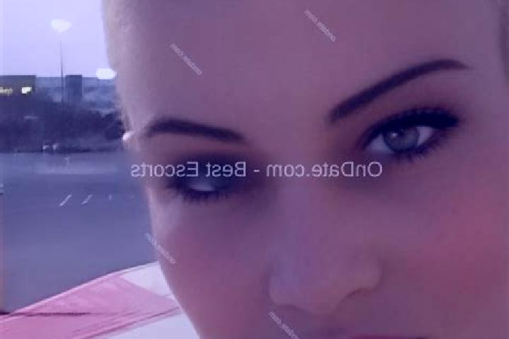 Hannah, 34 — Escort in Diosod, Romania