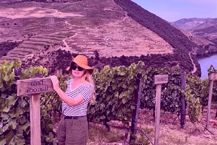 Hannah, 34 — Escort in Ervedosa do Douro, Portugal