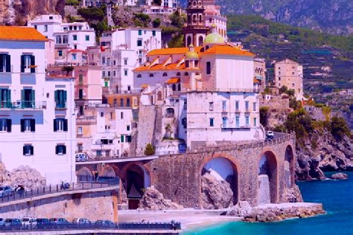 Hannah, 34 — Escort in Marsala, Italy