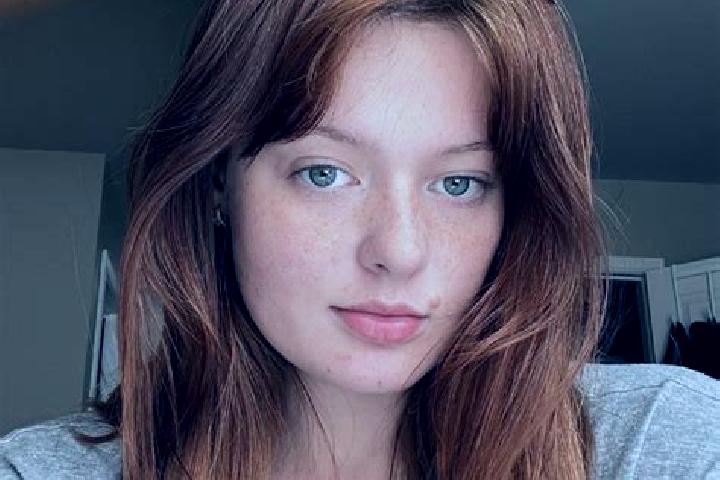 Hannah, 35, a auburn grey-eyed asian companion based in Benifairo de les Valls. Offering CIM, Dinner Date. Available for incall and outcall, overnight bookin...