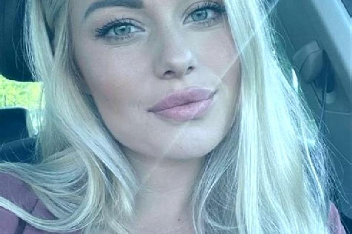 Hannah, 35, a blonde hazel-eyed european companion based in Hutak. Offering Fetish, 69, CIM. Available for incall and outcall, day and evening dates.