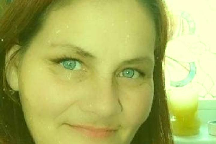 Hannah, 35, a red grey-eyed european companion based in Nova Guarita. Offering Party Girl, Couples, CIM, Domination. Available for incall and outcall, day an...