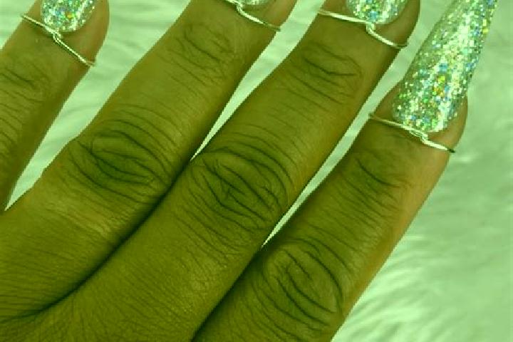 Hannah, 35, a red grey-eyed mediterranean companion based in Bagues. Offering BDSM, Travel Companion, Prostate Massage, 69. Available for incall and outcall,...