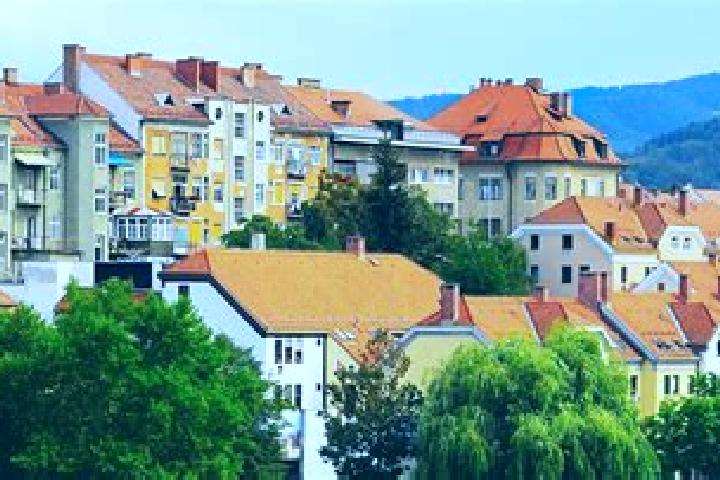 Hannah, 35 — Escort in Gortina, Slovenia