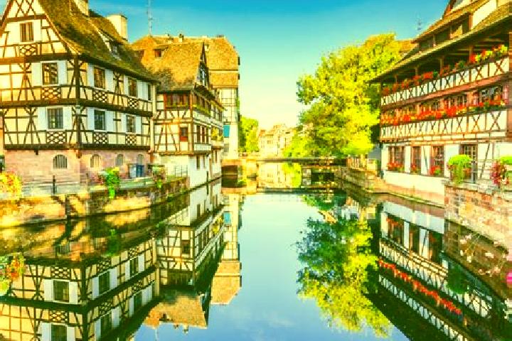 Hannah, 35 — Escort in Rozerieulles, France