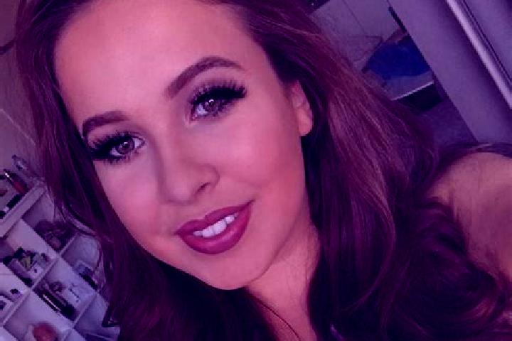 Hannah, 36, a brunette grey-eyed caucasian companion based in Espeluy. Offering A-Level, Fetish, GFE, Erotic Massage. Available for incall and outcall, overn...