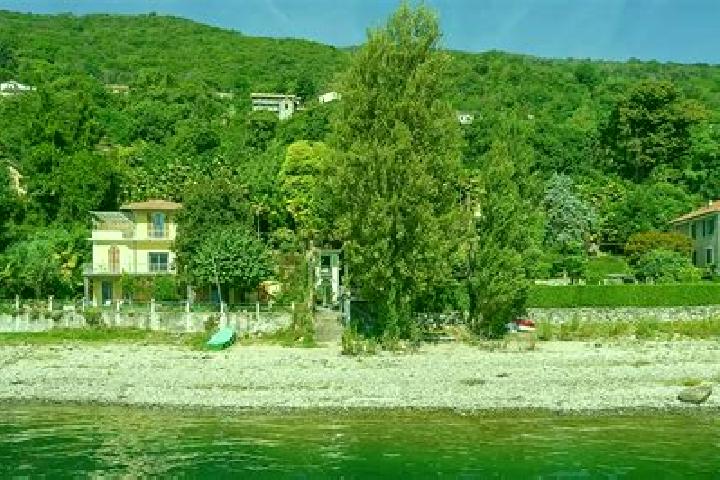 Hannah, 36 — Escort in Oggebbio, Italy