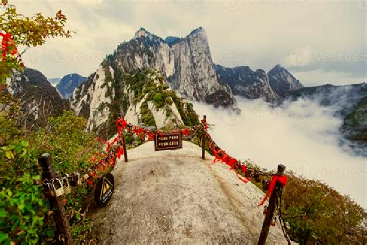 Hannah, 36 — Escort in Xiaojin, China