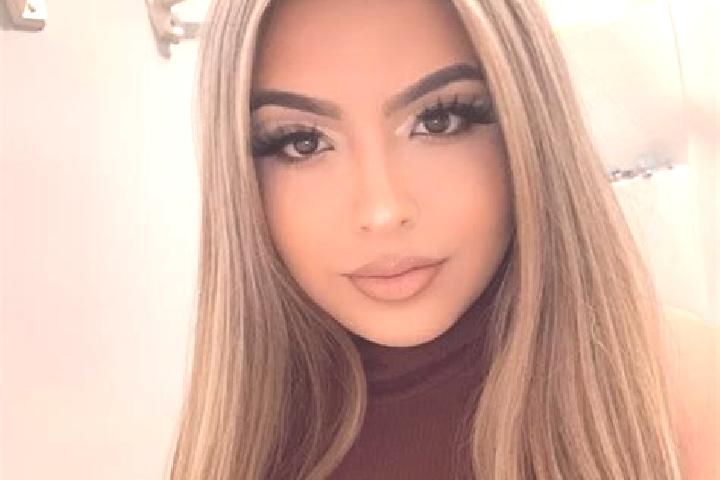 Hannah, 37, a blonde dark-eyed latina companion based in Pinukpuk. Offering Fetish, Party Girl, Erotic Massage, Roleplay. Available for incall and outcall, o...