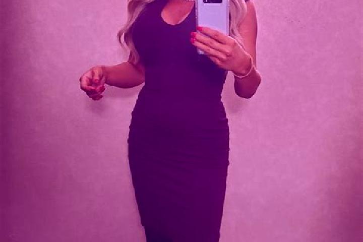 Hannah, 37, a blonde dark-eyed mixed companion based in Gravenhurst. Offering BDSM, Tantra, Domination, Dinner Date. Available for incall and outcall, day an...