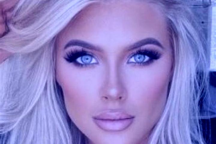 Hannah, 37, a platinum blonde blue-eyed indian companion based in Bogazici. Offering Massage, CIM, Dinner Date. Available for incall and outcall, day and eve...