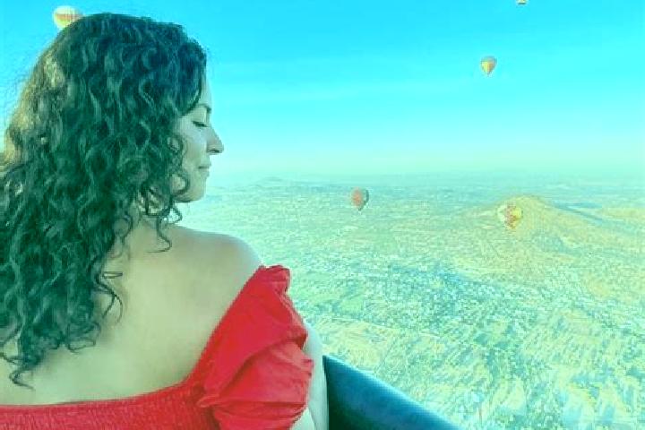 Hannah, 37 — Escort in Dzibikak, Mexico