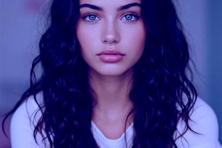 Hannah, 38, a brunette grey-eyed mediterranean companion based in Hohoe. Offering Duos, Prostate Massage, GFE, Travel Companion, Tantra. Available for incall...