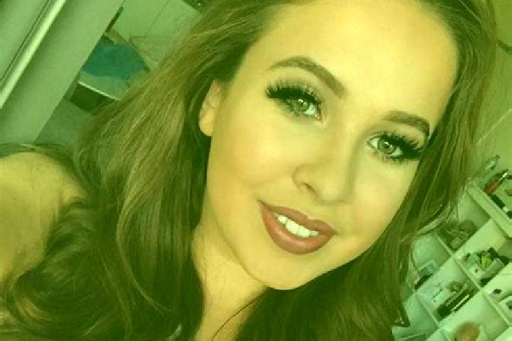 Hannah, 38, a dark blonde amber-eyed mixed companion based in Borgo Val di Taro. Offering Couples, Domination, Party Girl. Available for incall and outcall, ...