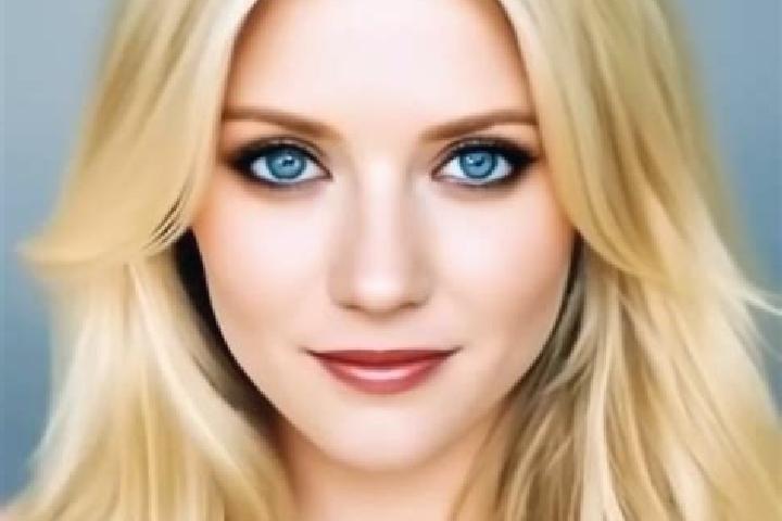 Hannah, 39, a blonde grey-eyed indian companion based in Dolneni. Offering CIM, 69, GFE. Available for incall and outcall, overnight bookings available.