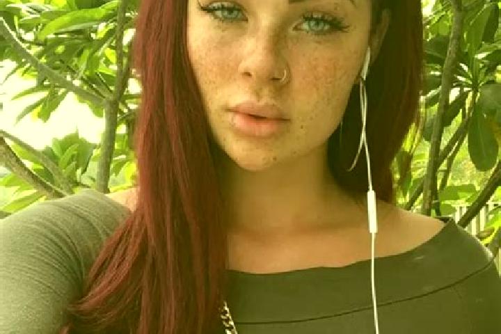 Hannah, 39, a red green-eyed latina companion based in Busby. Offering 69, Massage, Erotic Massage. Available for incall and outcall, day and evening dates.