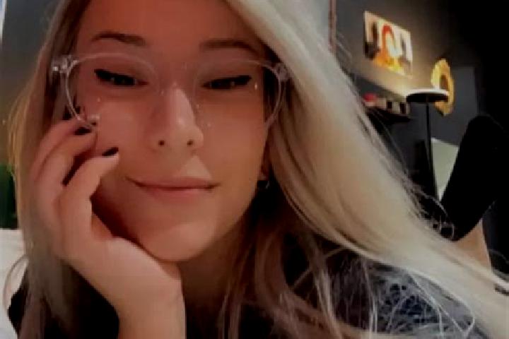 Harper, 20, a blonde grey-eyed ebony companion based in Sharonville. Offering Roleplay, Erotic Massage, OWO, Deep French Kissing, CIM. Available for incall a...