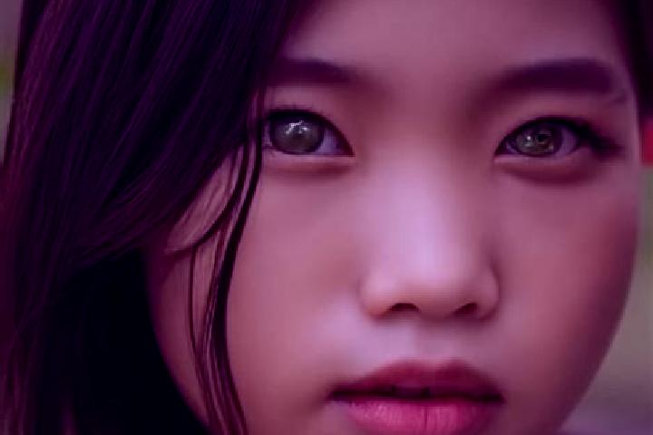 Harper, 20, a red green-eyed asian companion based in Angais. Offering Couples, OWO. Available for incall and outcall, overnight bookings available.