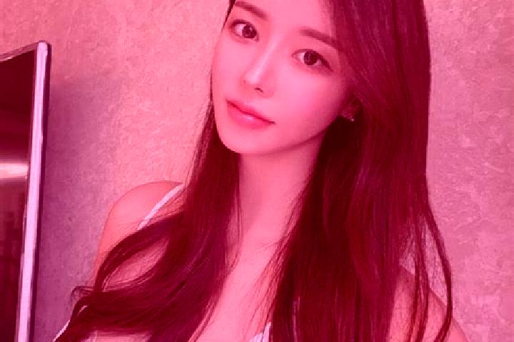 Harper, 20 — Escort in Hengpi, China