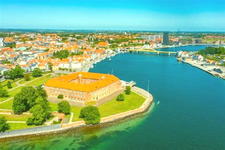 Harper, 20 — Escort in Sonderborg, Denmark