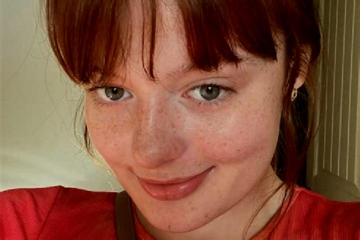 Harper, 21, a red dark-eyed mixed companion based in Mniszkow. Offering BDSM, Couples, Erotic Massage, Party Girl. Available for incall and outcall, overnigh...