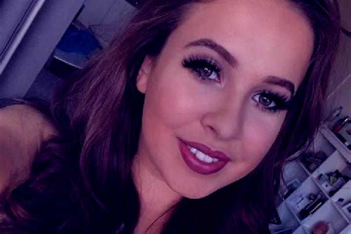 Harper, 21, a red green-eyed caucasian companion based in Parangipettai. Offering 69, Striptease, Dinner Date. Available for incall and outcall, day and even...
