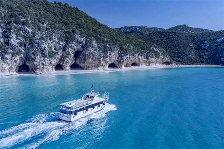 Harper, 21 — Escort in Cala Gonone, Italy