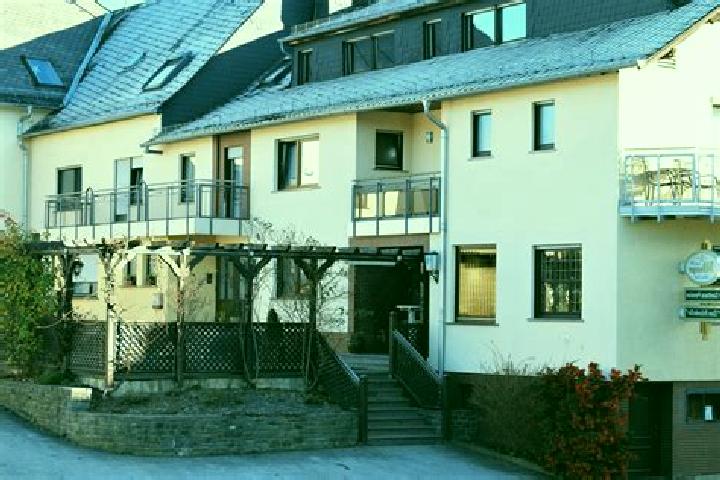 Harper, 21 — Escort in Dichtelbach, Germany